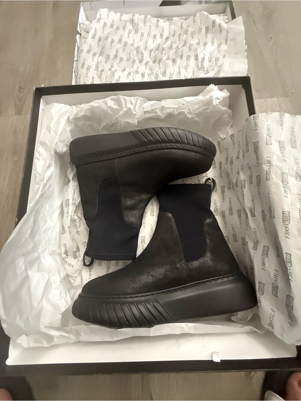 Women’s Black Platform Chelsea Boots